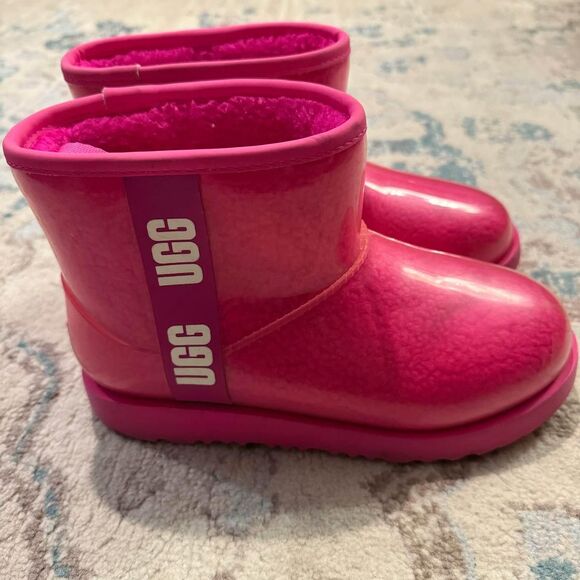 UGG Classic Clear Mini Boot in Hot Pink (Dragon Fruit) Girls Size 5 - Picture 5 of 10